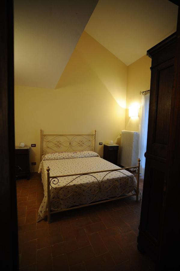 Azienda Agraria Montelujano Gubbio Oda fotoğraf